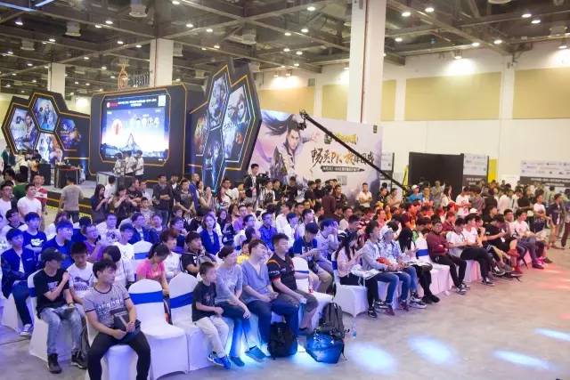 的多重维度 的多重维度